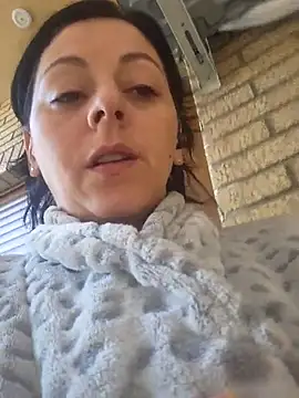 Snapshot of bruneta_sexy23 chatting on 03-15-25, 04:10 bruneta sexy23 online show from 03-15-25, 04:10