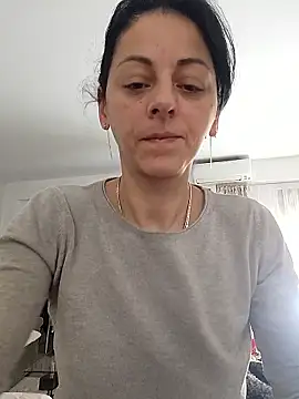 bruneta sexy23 online show from 01-11-26, 09:58