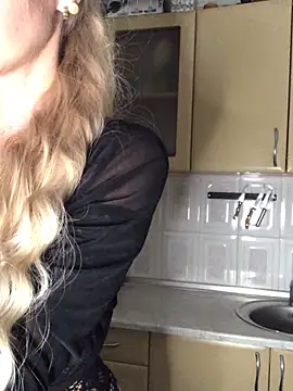 Kristina03 online show from 10-31-25, 10:11