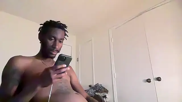 Snapshot of ITSONLYKENNY chatting on 10-02-25, 06:20 ITSONLYKENNY online show from 10-02-25, 06:20