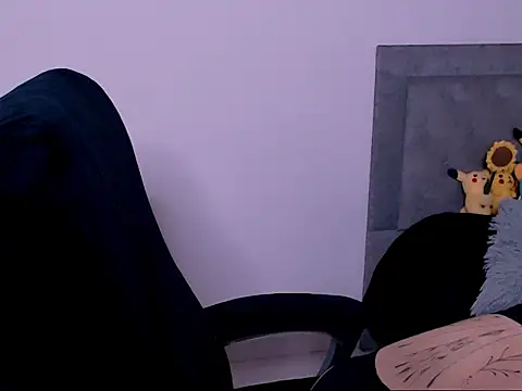 Snapshot of diana__34 chatting on 10-12-25, 12:20 diana 34 online show from 10-12-25, 12:20