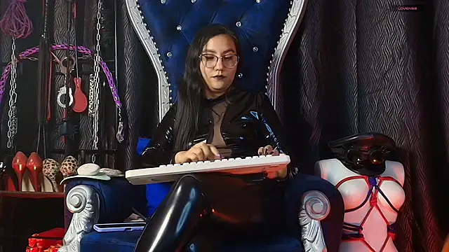 abbymora online show from 04-07-26, 03:29