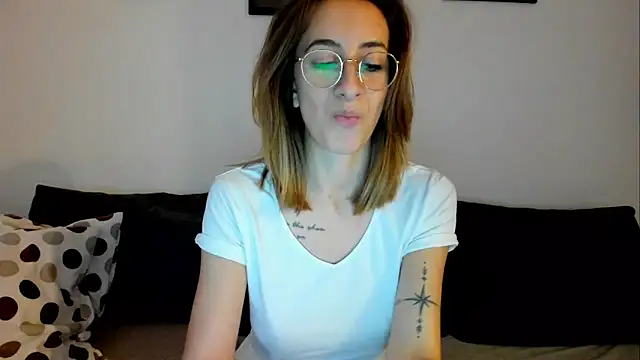 DesireMore90 online show from 12-17-24, 01:38