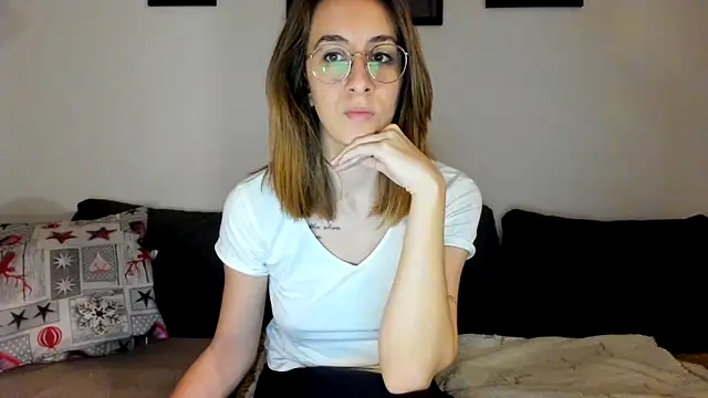 DesireMore90 online show from 02-04-25, 09:41