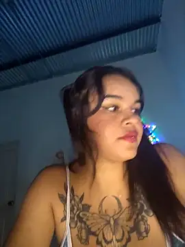 Snapshot of Bellota_22_Fuckme chatting on 11-21-25, 11:36 Bellota 22 Fuckme online show from 11-21-25, 11:36