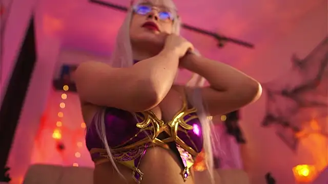 Snapshot of melissajoness3 chatting on 10-31-25, 12:11 melissajoness3 online show from 10-31-25, 12:11