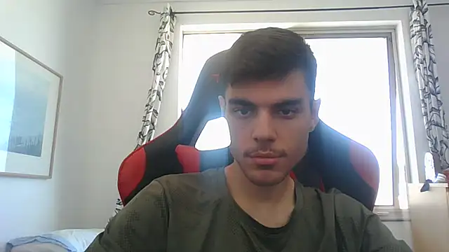 Snapshot of Omarnede chatting on 11-15-25, 01:47 Omarnede online show from 11-15-25, 01:47