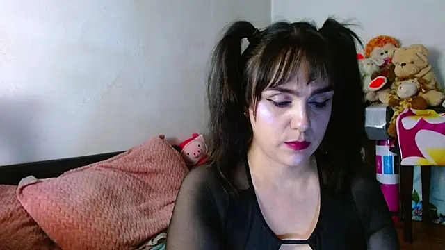 collette beaufoy  online show from 04-26-26, 05:27