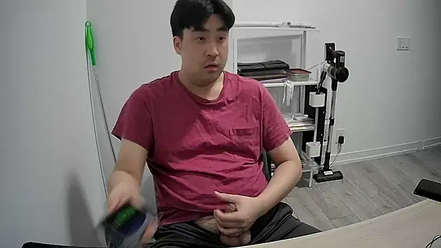 Koreanboy171 online show from 05-28-26, 10:51