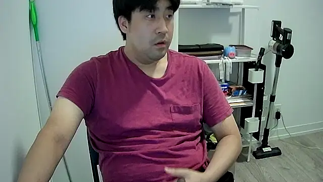Koreanboy171 online show from 07-07-26, 11:31