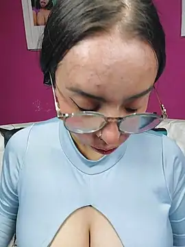 Snapshot of valentina_swallow chatting on 07-22-26, 06:27 valentina swallow online show from 07-22-26, 06:27