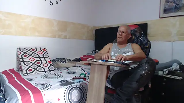 VALENTINO1983  online show from 09-17-25, 04:30