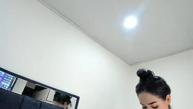 AntonelaNeri online show from 10-29-25, 03:47