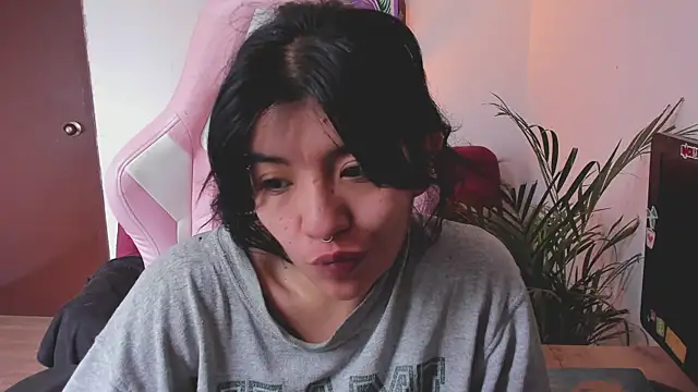 annie walker6 online show from 12-08-24, 05:55