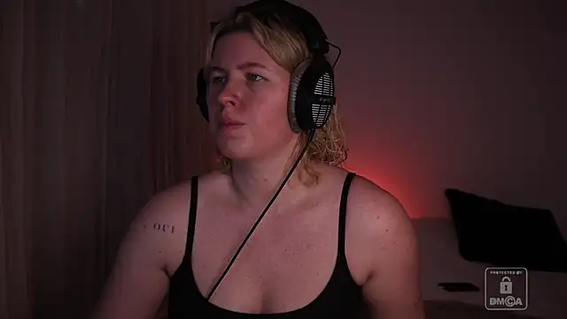 moonamii online show from 01-09-26, 07:04