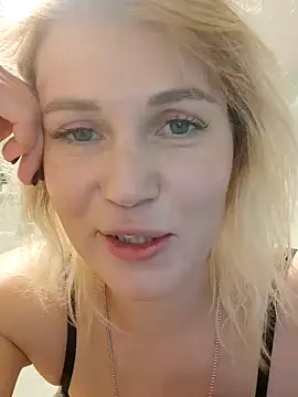 Snapshot of Linda_Gregory chatting on 12-20-24, 10:22 Linda Gregory online show from 12-20-24, 10:22