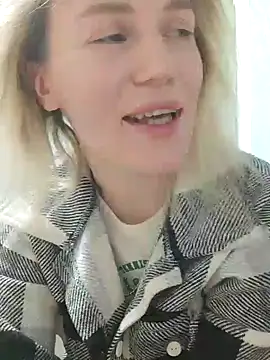 Snapshot of Linda_Gregory chatting on 01-27-25, 01:26 Linda Gregory online show from 01-27-25, 01:26