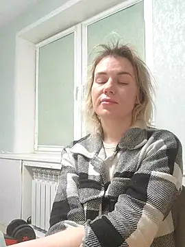 Snapshot of Linda_Gregory chatting on 02-24-25, 12:41 Linda Gregory online show from 02-24-25, 12:41