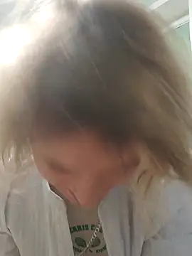 Snapshot of Linda_Gregory chatting on 02-25-25, 12:14 Linda Gregory online show from 02-25-25, 12:14