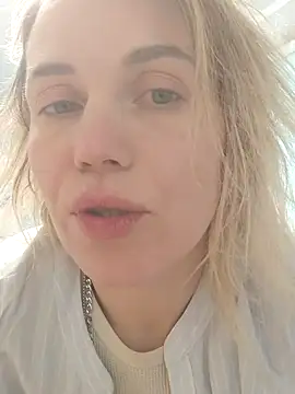 Snapshot of Linda_Gregory chatting on 02-25-25, 05:08 Linda Gregory online show from 02-25-25, 05:08