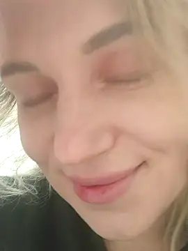 Snapshot of Linda_Gregory chatting on 03-19-25, 05:30 Linda Gregory online show from 03-19-25, 05:30