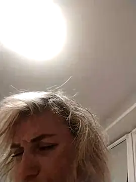 Snapshot of Linda_Gregory chatting on 09-21-25, 12:45 Linda Gregory online show from 09-21-25, 12:45