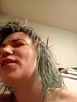 Linda Gregory online show from 03-08-26, 01:36