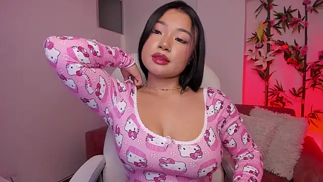 Snapshot of Lulu_Sakura_ chatting on 01-05-25, 01:56 Lulu Sakura online show from 01-05-25, 01:56