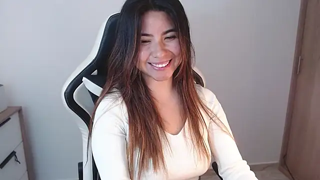 Snapshot of alice_middlee chatting on 03-17-25, 09:13 alice middlee online show from 03-17-25, 09:13