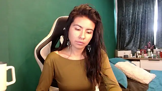 alice middlee online show from 04-06-26, 01:12