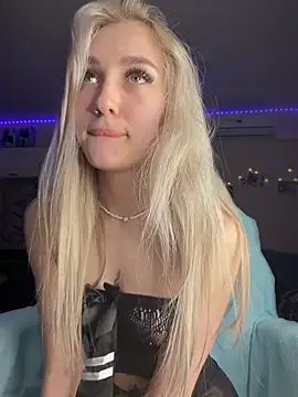 Good  Girl  online show from 04-25-26, 05:10