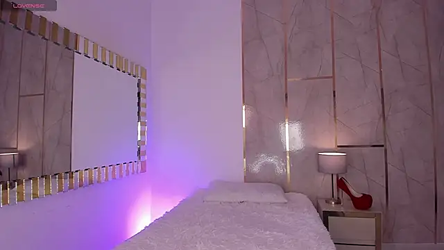 Jiggly   online show from 03-07-26, 04:42