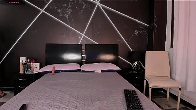  valeriiee  online show from 01-10-25, 12:15