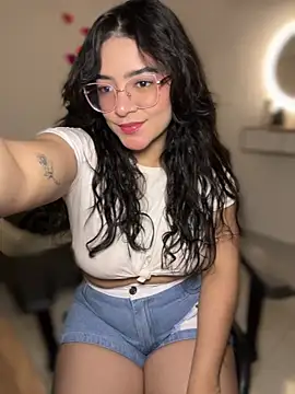 Lia flowers online show from 02-09-26, 11:20