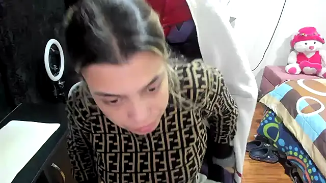 LuisaReyes 2911 online show from 12-22-24, 03:44