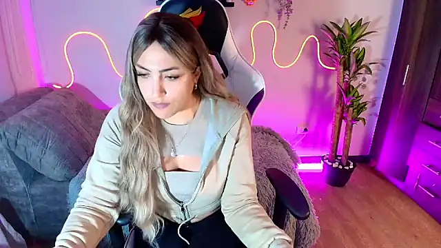 a belladanger online show from 02-19-25, 02:12