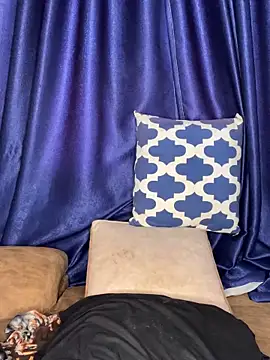 sweetestval online show from 11-29-25, 06:16