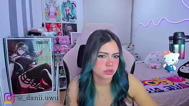 CuteDani  online show from 01-17-26, 05:23