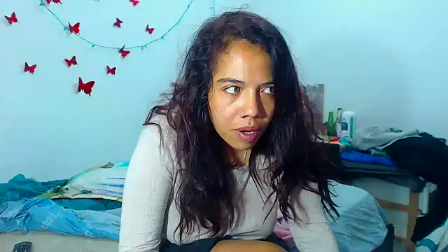 AmaraRoberts420 online show from 12-31-24, 05:40