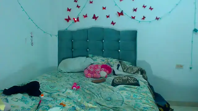 AmaraRoberts420 online show from 01-22-25, 01:10