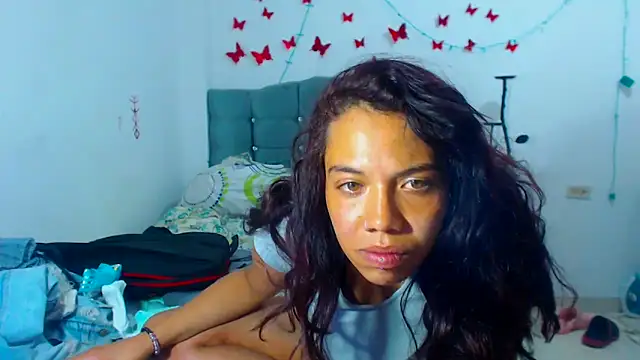 AmaraRoberts420 online show from 02-21-25, 04:18