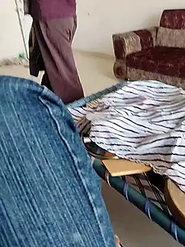 Instant chargerxh online show from 04-10-26, 06:29