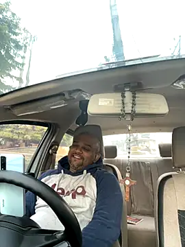 Dick 6inches online show from 11-26-25, 01:39