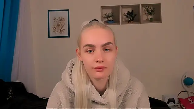 OliviaKisss online show from 04-25-26, 01:25