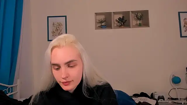 OliviaKisss online show from 05-19-26, 05:30