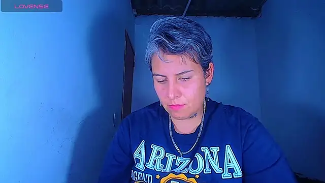 Snapshot of Yessi_rousse chatting on 07-10-26, 02:49 Yessi rousse online show from 07-10-26, 02:49