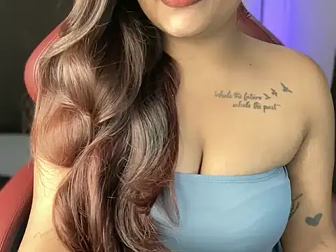 shanayaaa 1 online show from 11-18-25, 06:45