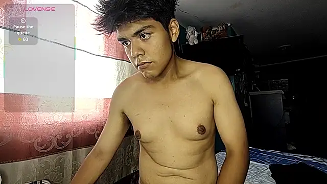 Snapshot of Valesh20 chatting on 02-14-26, 06:26 Valesh20 online show from 02-14-26, 06:26