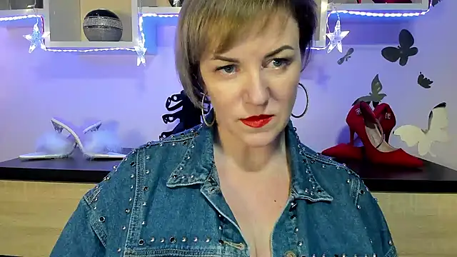 Snapshot of feliziaDesire chatting on 01-21-25, 05:41 feliziaDesire online show from 01-21-25, 05:41