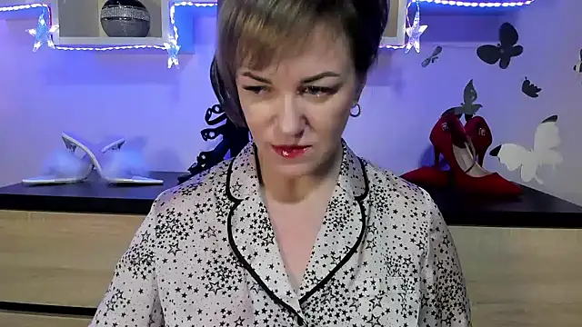 Snapshot of feliziaDesire chatting on 01-22-25, 04:23 feliziaDesire online show from 01-22-25, 04:23